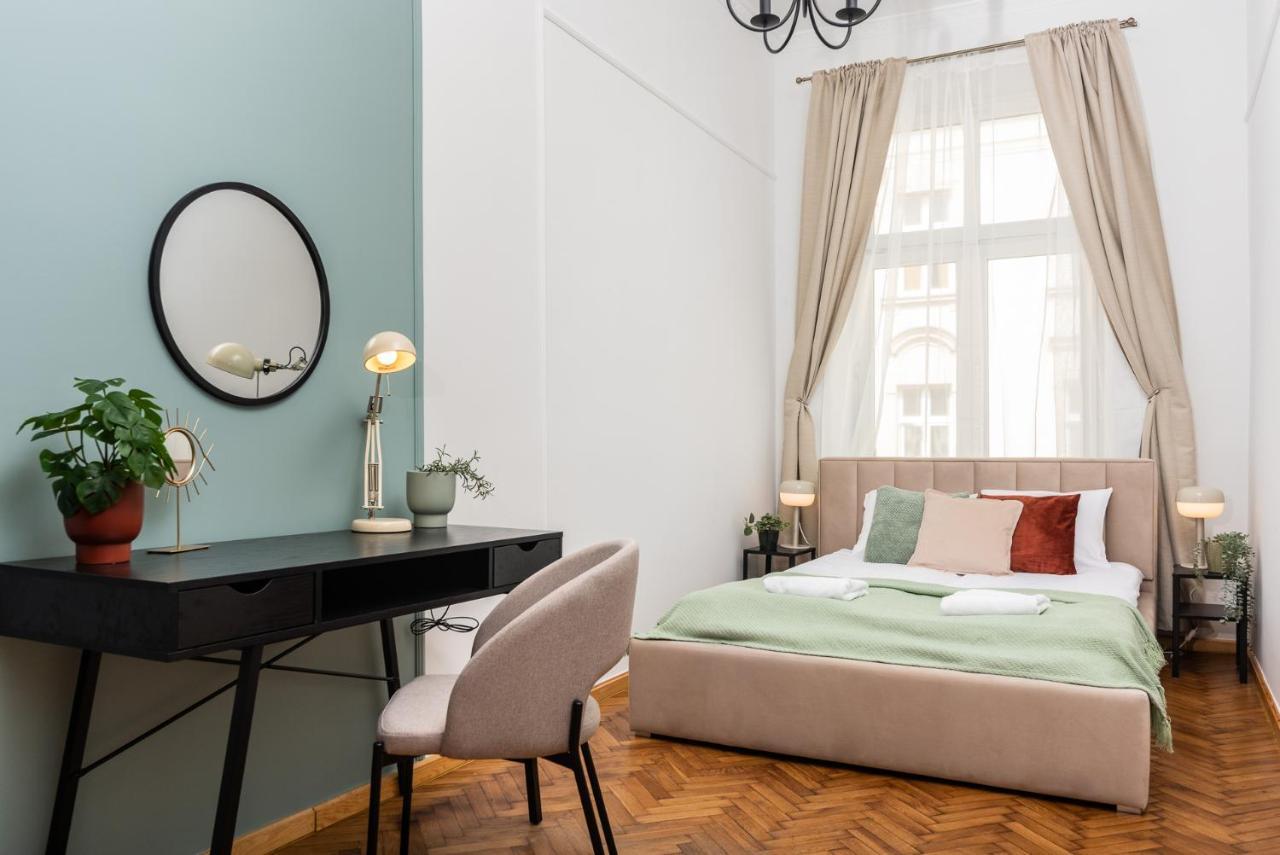 Classy Old Town Apartment - By Upstairs Kraków Exteriör bild
