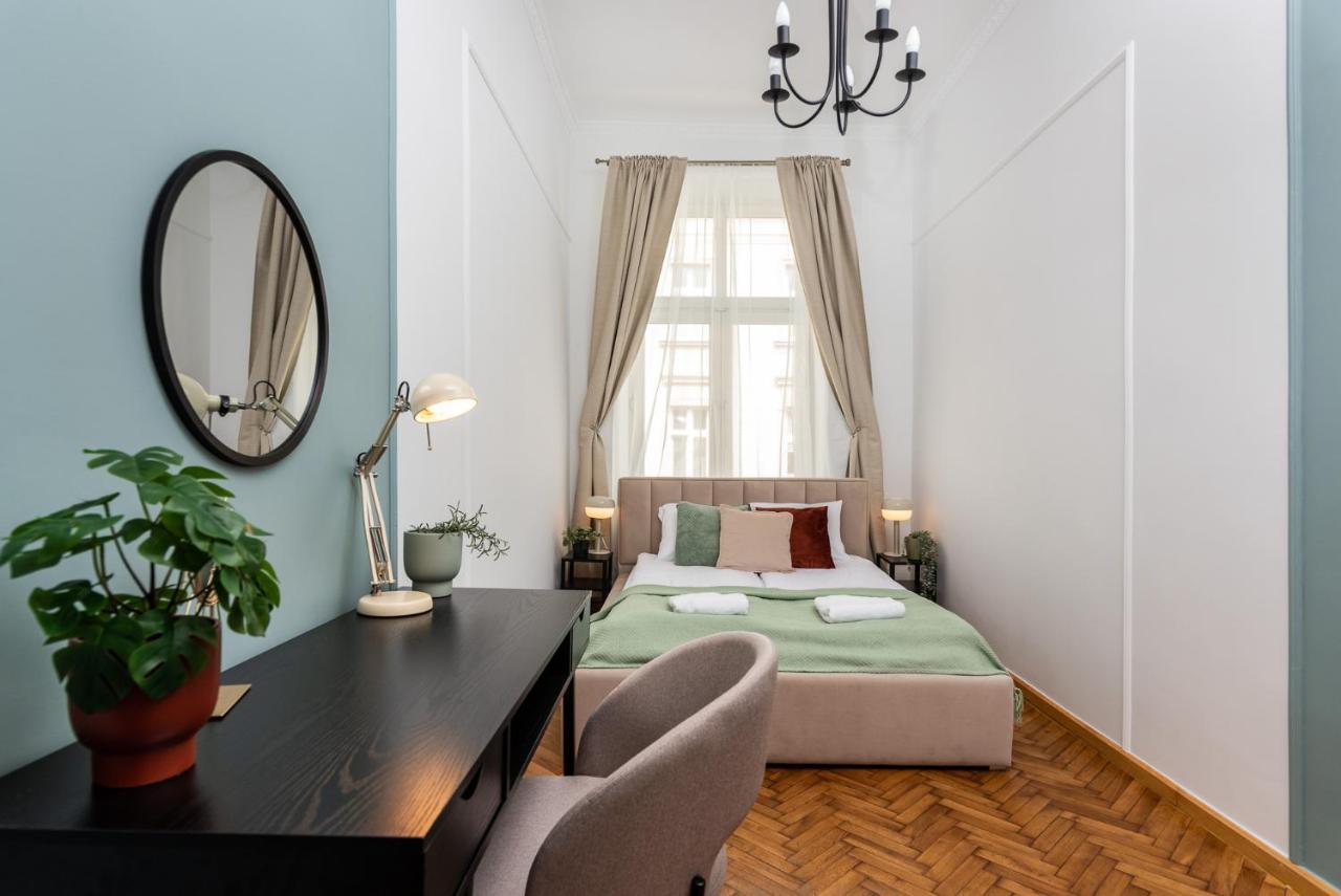 Classy Old Town Apartment - By Upstairs Kraków Exteriör bild